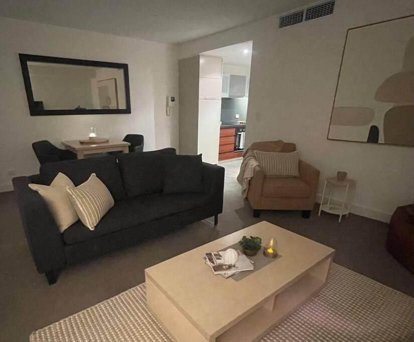Apartment Coastal Retreat On Colley
